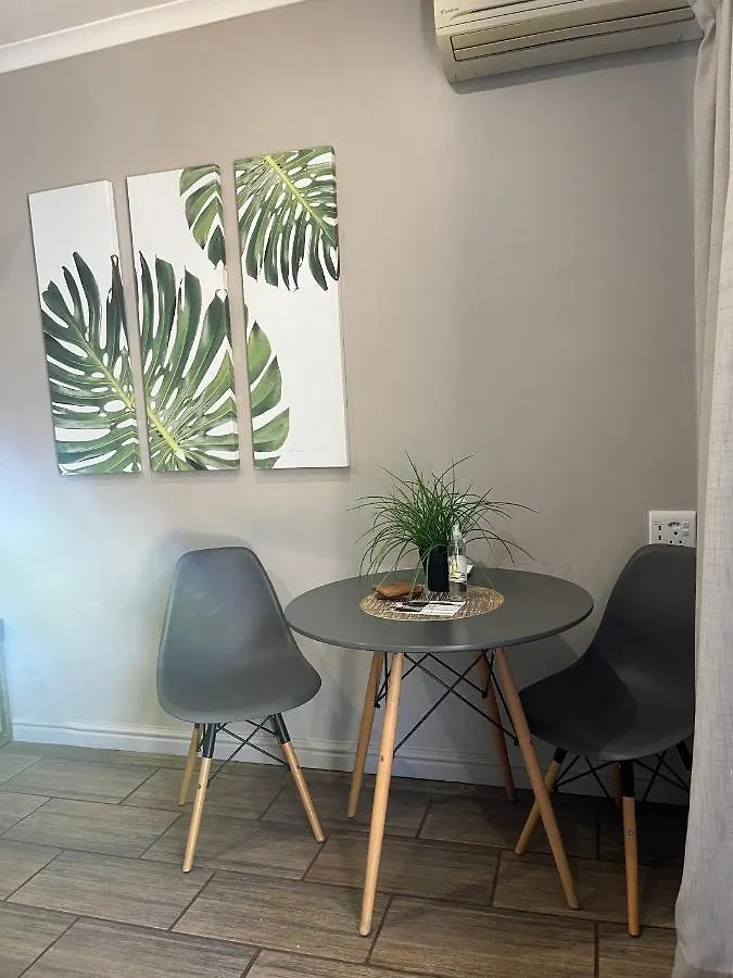 Hotel Panorama Self Catering Parow 0*,  Südafrika